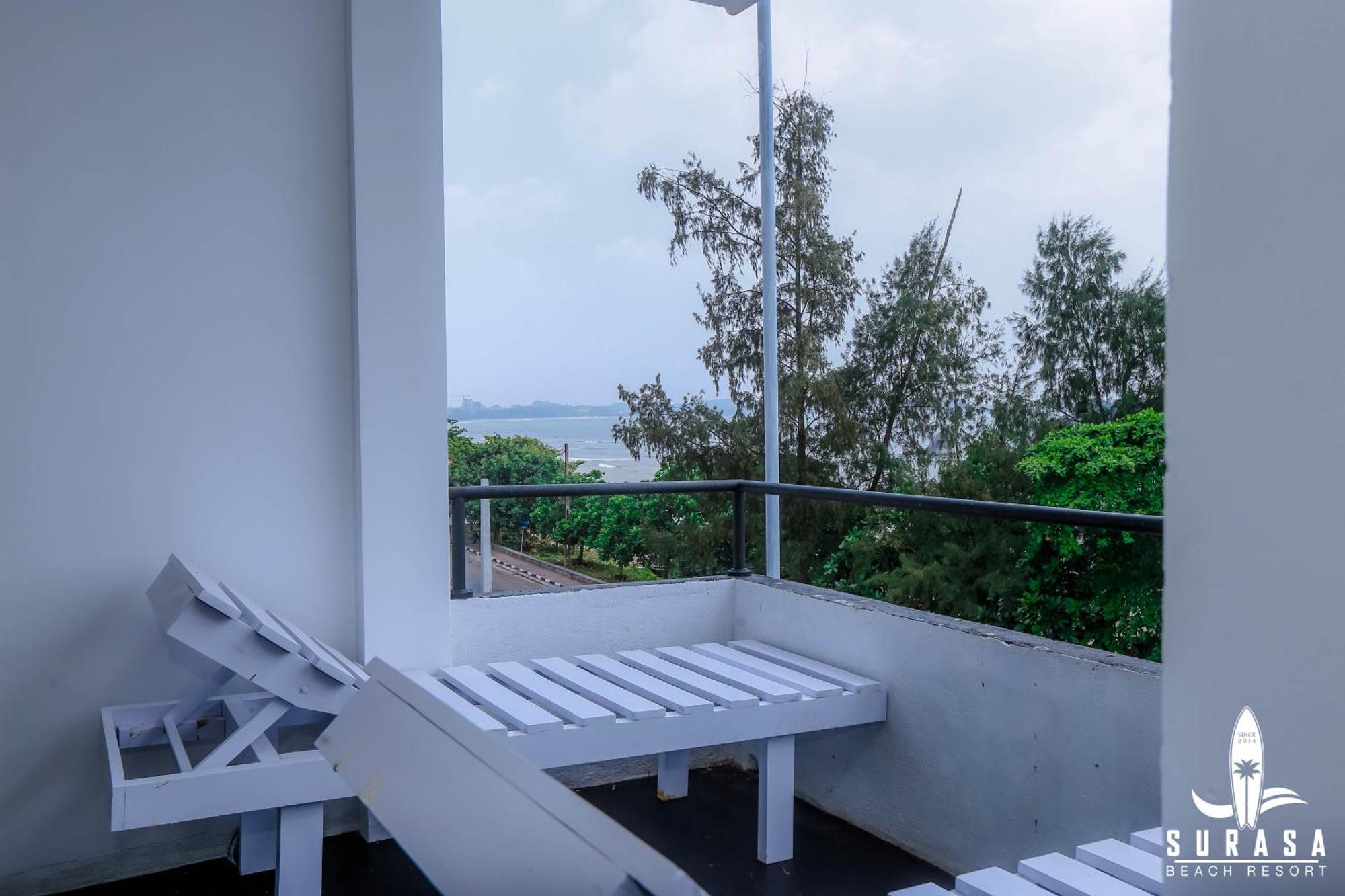 Surasa Beach Resort Weligama Exterior foto